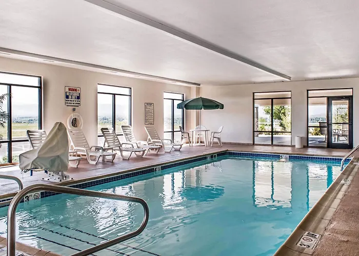 Hotel Comfort & 4*